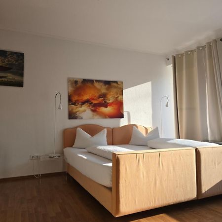 Apartment Mit Blick Auf Das Eversten Holz 42Qm โอลเดนบวร์ก ภายนอก รูปภาพ